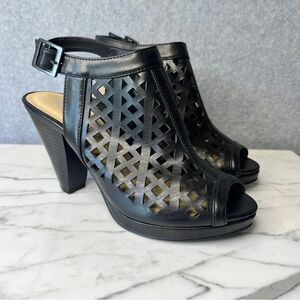 CL by Chinese Laundry Women’s Heeled Sandal Black